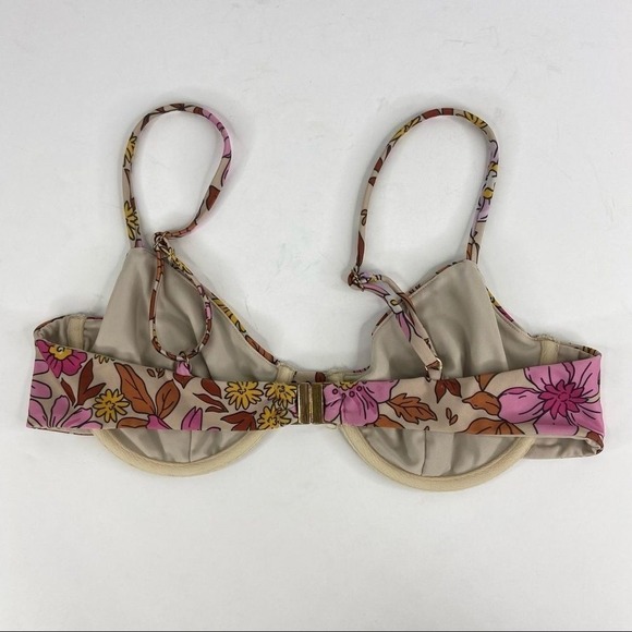 PILOT ACTIVE  Floral Underwire High-Waisted Bikini Swim Suit Size Large - Picture 4 of 5